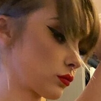 Аби Тъмбър Голи