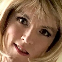 Алексис Найт Голи