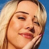 Аликс Дакота Голи