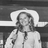 Анна Палк Голи