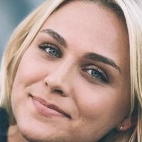 Ашли Самнър Голи