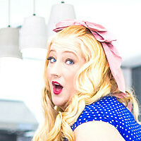 Ешлин Спаркс Голи