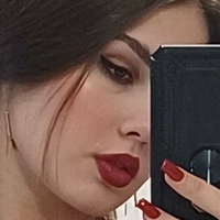 Красива Алинна Голи