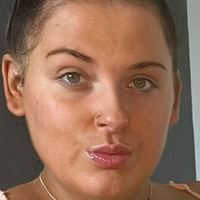 БританскаМейзи Голи