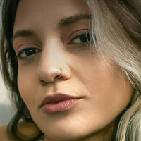 Даниела Брук Голи