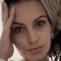 Диана Дърти Голи