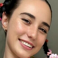 Елейн Ми Голи