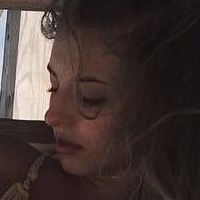 Елиана Джоунс Голи
