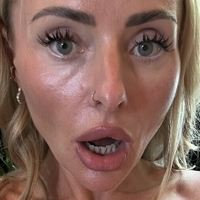 Еммаааа Голи