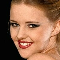 Хана Стокингс Голи