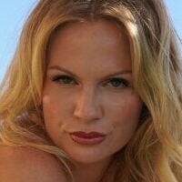 Изабела Кико Голи