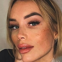 Яна Некст Дор Голи