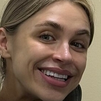 Янин Леа Голи
