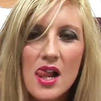 Джени Белан Голи