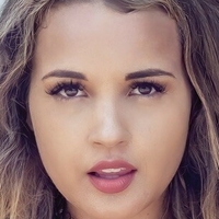 Джеса Брийз Голи