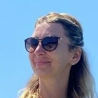 Юлиане Клатт Голи