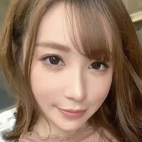 Джун Мегами Голи