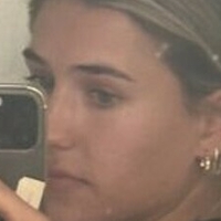 Жустина Уелет Голи