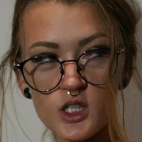 Ками Розеншьолд Голи