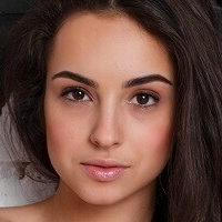 Карина Бун Голи