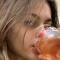 Кинсли Уайът Голи