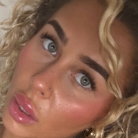 Лайла Такър Голи