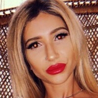 Лайла Никс Голи