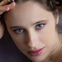 Лиа Ноел Голи