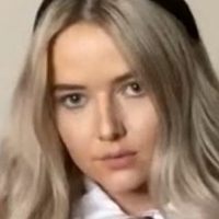 Лили Холандс Голи