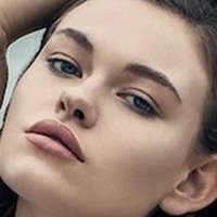 Лили Роуз Камерън Голи