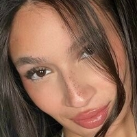 Ливия Алекс Голи