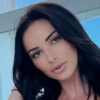 Мадисън Спиърс Голи