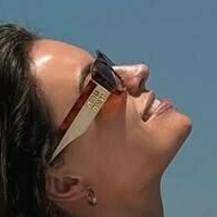 Миа Грийн Голи