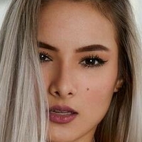 Мишелеантонела Голи