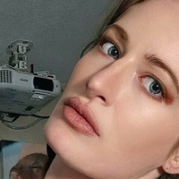 Микайла Рейнс Голи
