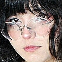 момоладейдeд Голи