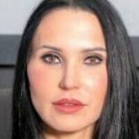 Моника Закрент Голи