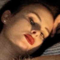 Надин Мут Голи