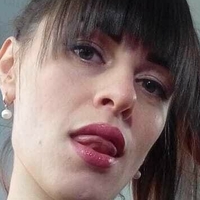Натали Флауърс Голи
