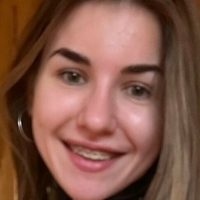 Никол Чи Голи