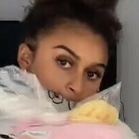 Официална Сиана Голи