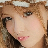 Сара Бъниекс Голи