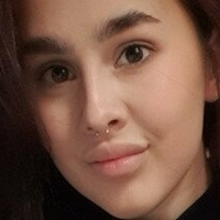 Саша с малки крачета Голи