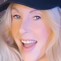 Saxonwoman Голи
