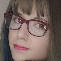Стела Коснеко Голи