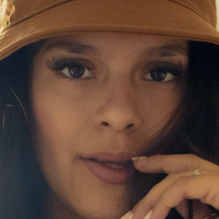 Теса Джей Голи