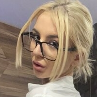 Теса Мейвън Голи