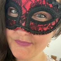 The Lips Down Голи