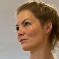 Виви Зомер Голи