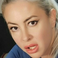 Ует Кели Голи
